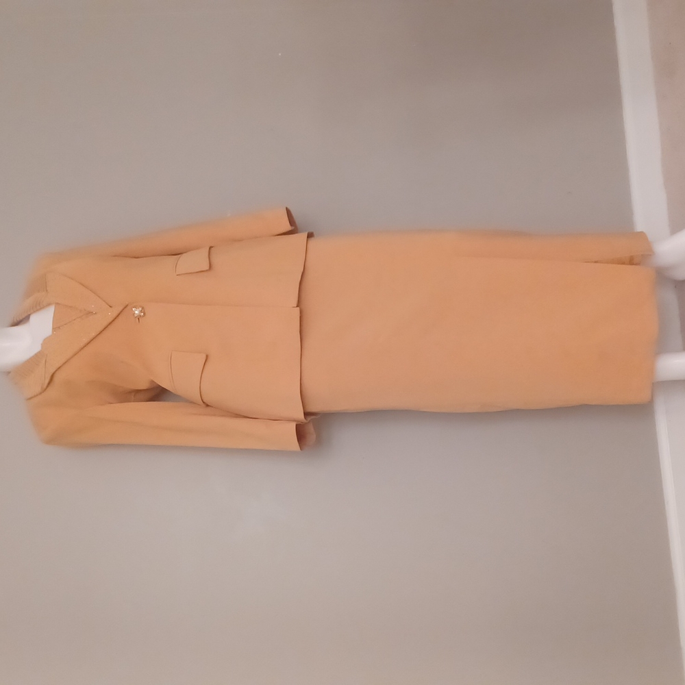 3 PC. Classic Aussie Austine Original suit  Mustard color size 8 Firm Price!